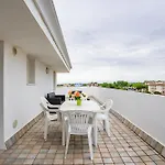 Apartman Benelux