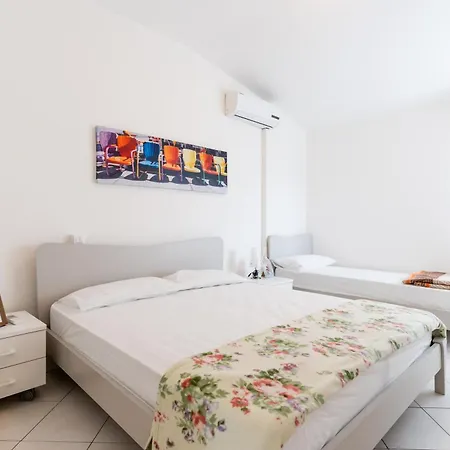 Apartment Benelux *