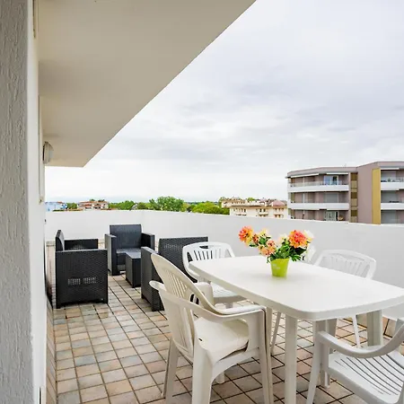Benelux Apartment
