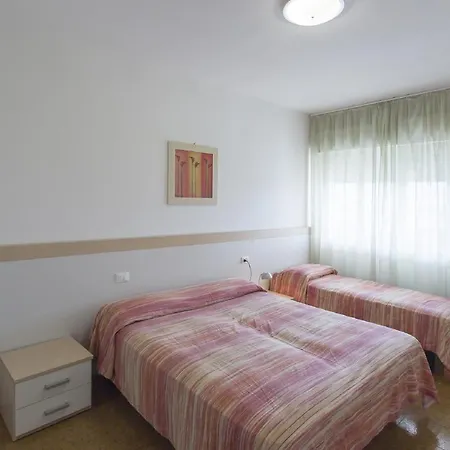 Benelux Apartment *