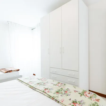Benelux Apartment *