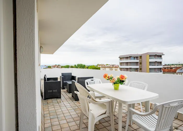 Benelux Apartment